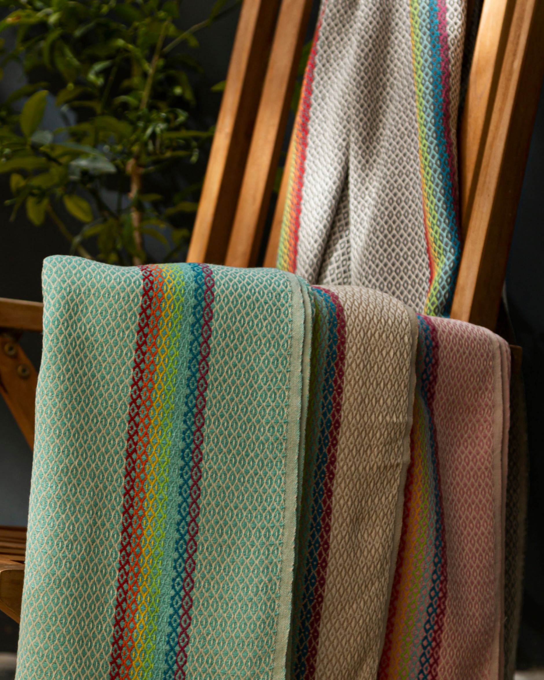 RAINBOW Beach Towel, Turkish Hammam Towel, Spa & Sauna Towel - Anthracite