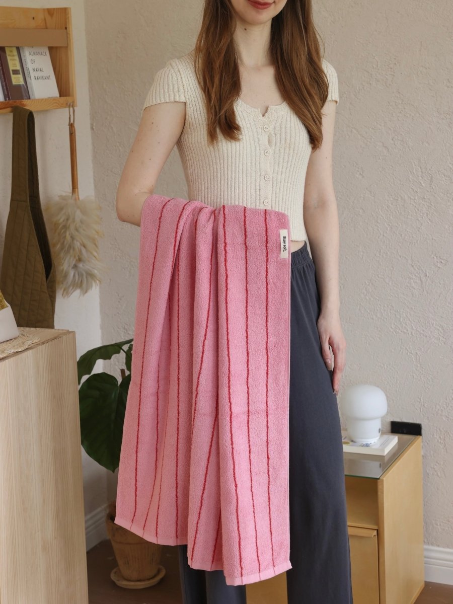 Retro Whimsical Pink Stripe Bath Towel — 100% Long-Staple Cotton, Soft, Plush & Absorbent